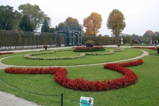 Schloss Schönbrunn_Schlossgarten_02.JPG